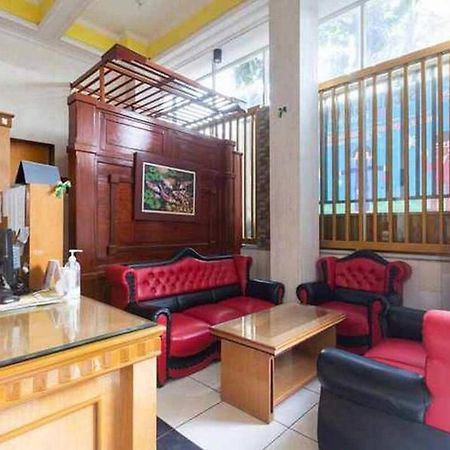Homestay Gayatri Sawojajar Near Univ Negeri Malang Kampus 2 Mitra Reddoorz المظهر الخارجي الصورة