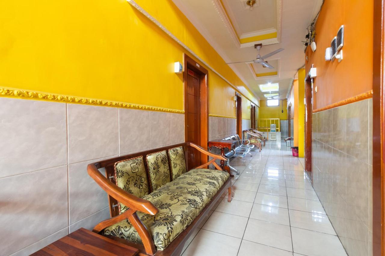Homestay Gayatri Sawojajar Near Univ Negeri Malang Kampus 2 Mitra Reddoorz المظهر الخارجي الصورة