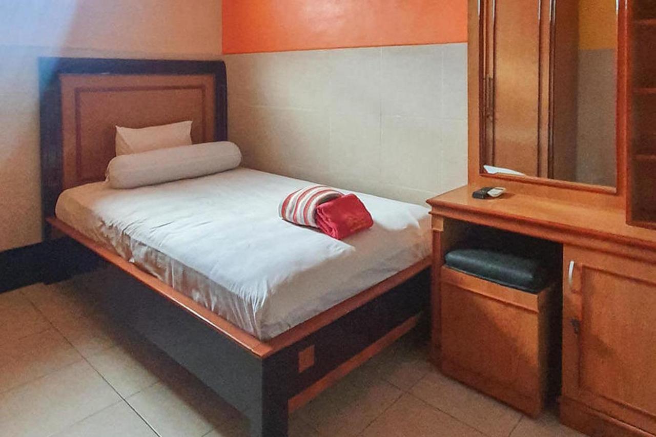 Homestay Gayatri Sawojajar Near Univ Negeri Malang Kampus 2 Mitra Reddoorz المظهر الخارجي الصورة