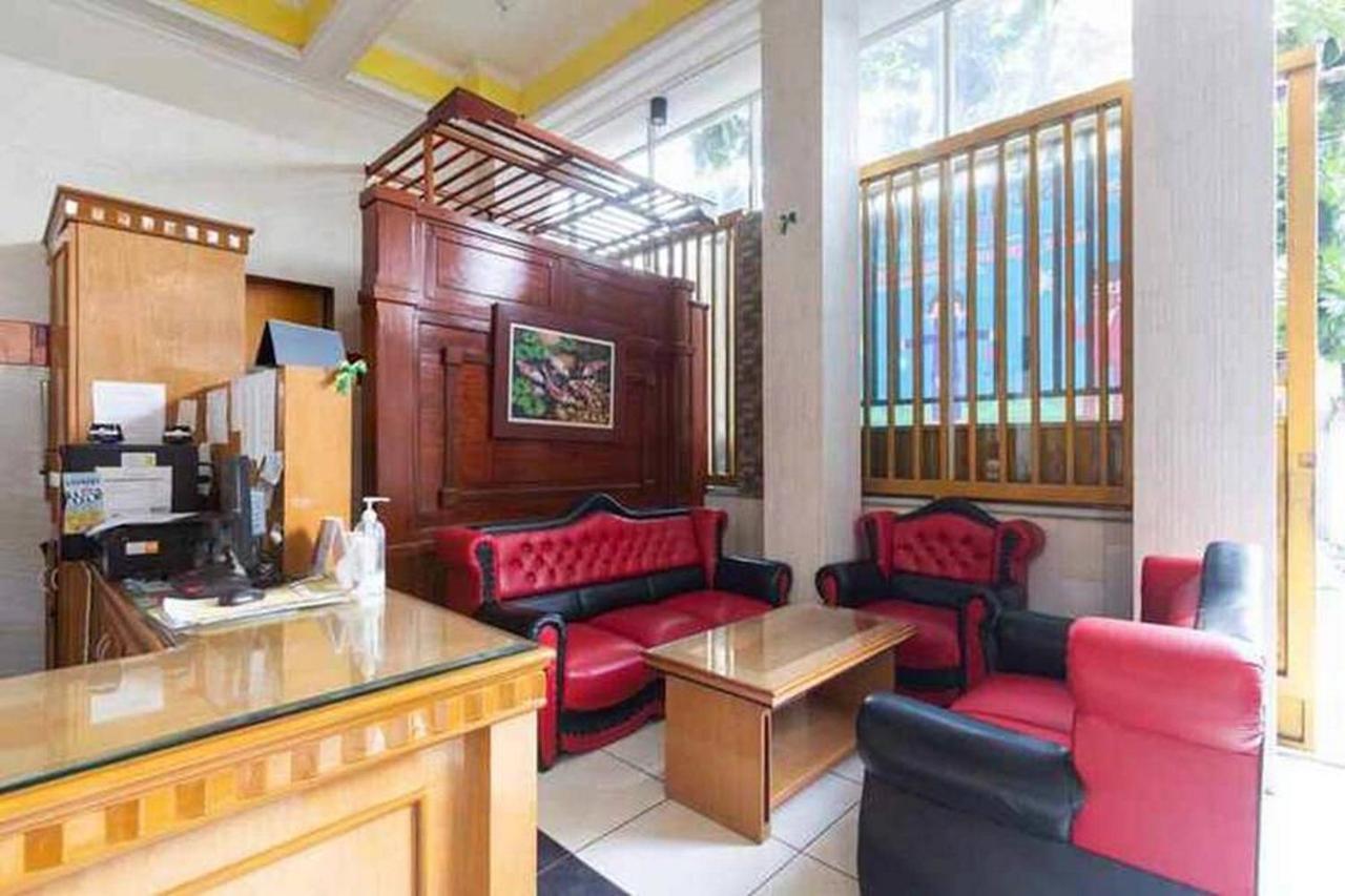 Homestay Gayatri Sawojajar Near Univ Negeri Malang Kampus 2 Mitra Reddoorz المظهر الخارجي الصورة